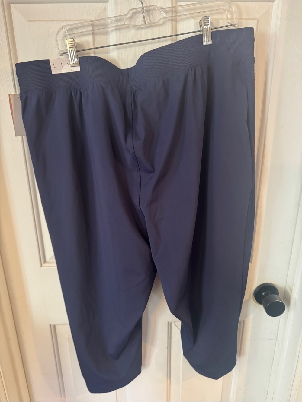 Navy women’s  stretch  trouser capris